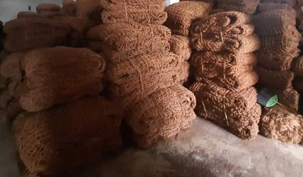 Cocomesh untuk pengendalian abrasi pesisir berbasis komunitas