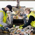 mesin conveyor untuk usaha daur ulang